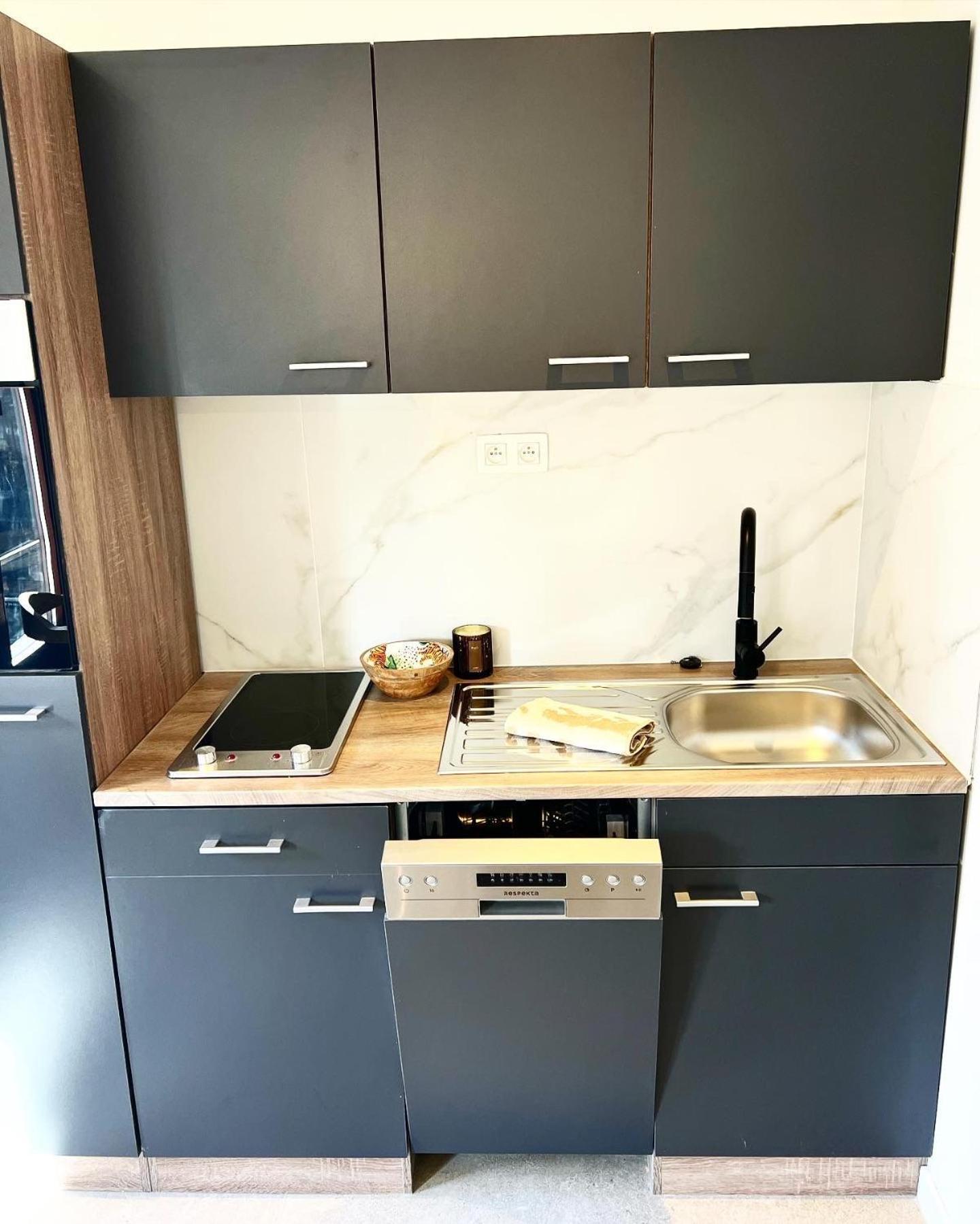 Mayfair Suites Antwerpen Bagian luar foto