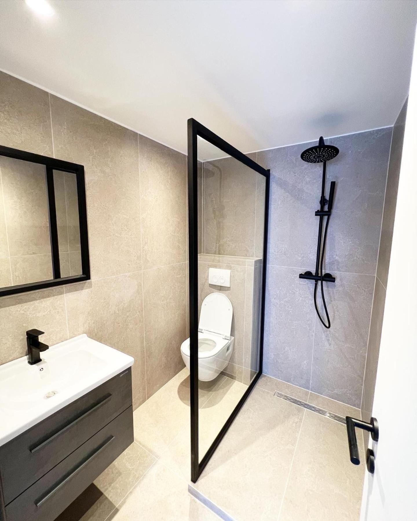 Mayfair Suites Antwerpen Bagian luar foto
